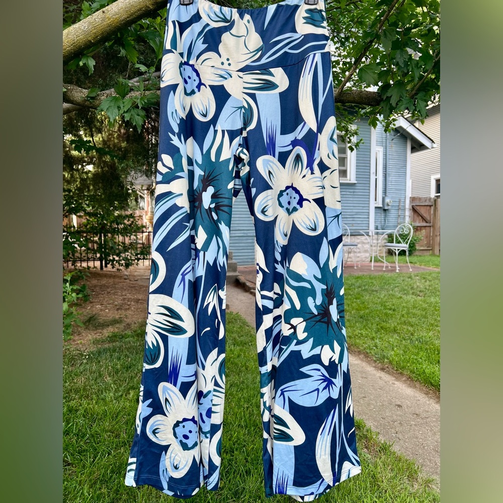 NWT Arolina lounge floral beach pant coverup yoga flare wide leg S navy blue - Picture 7 of 7
